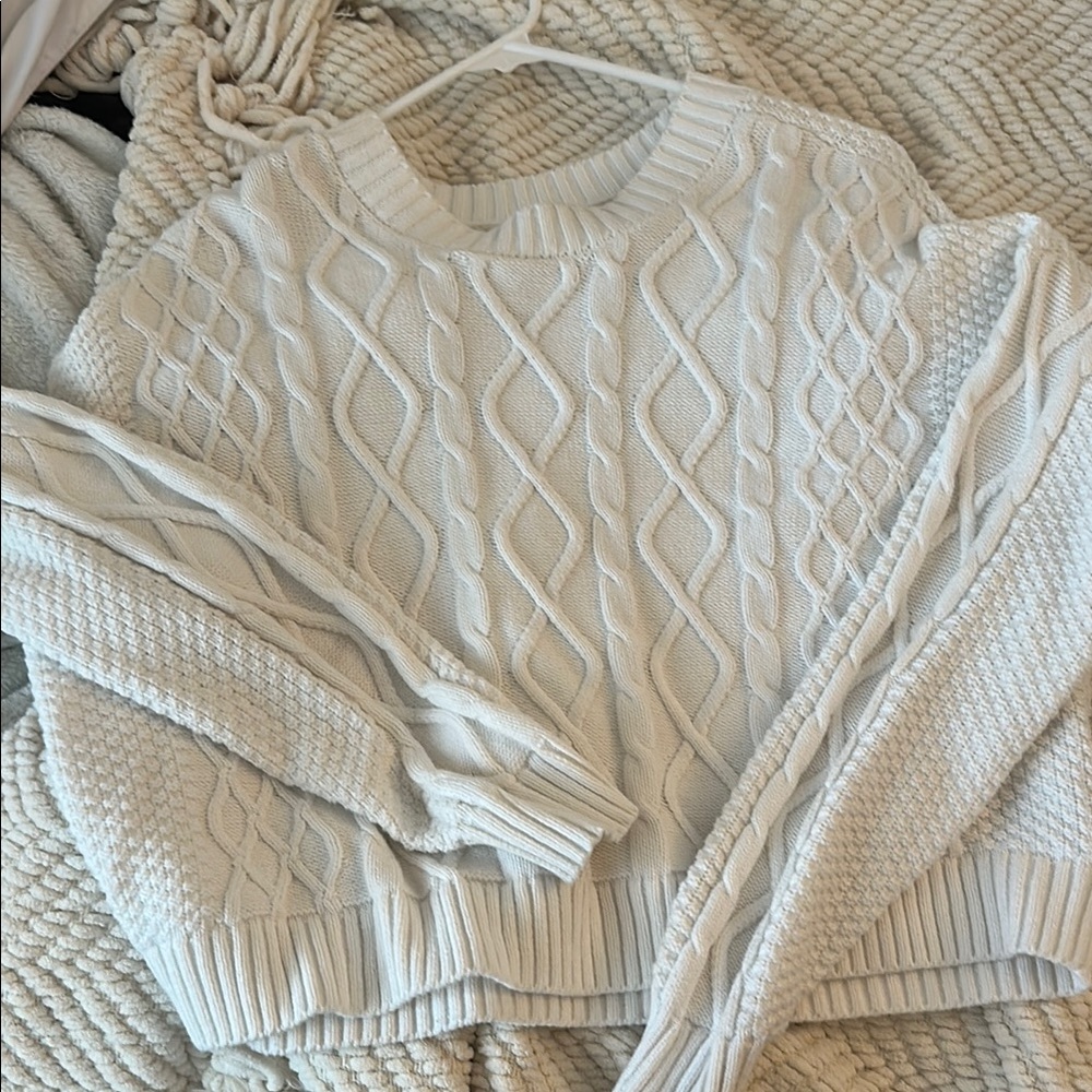 Hollister Cream Cable Knit Sweater